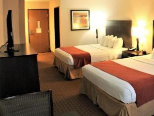Best Western Flora Inn Room photo